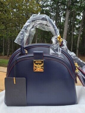 MCM NWT Tracy Anna With Dustcover